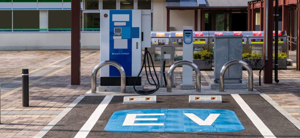 from-dependence-to-decentralization-why-evs-must-outgrow-the-plug